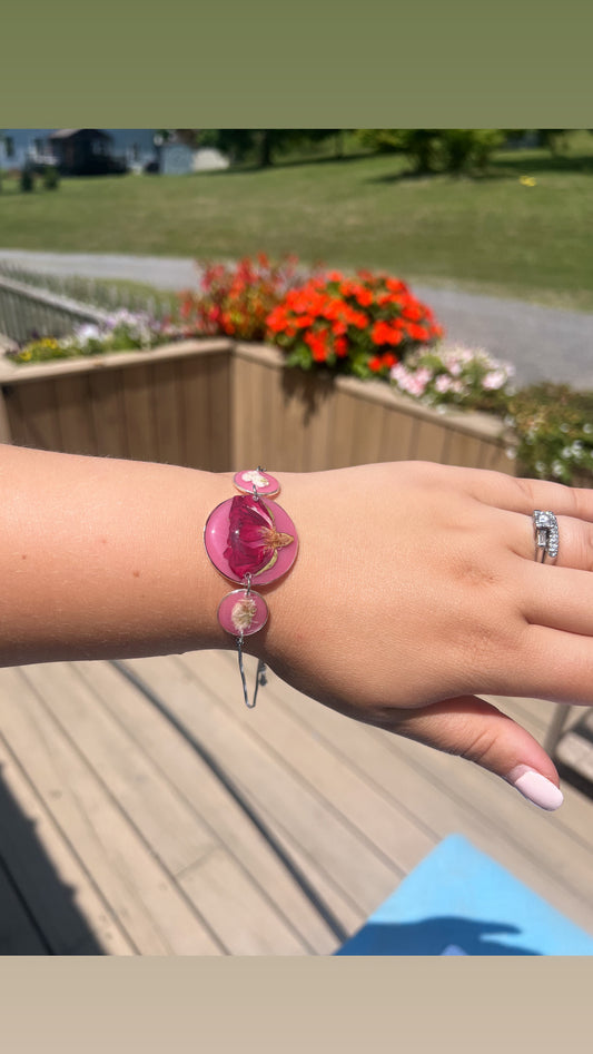 Pink/Silver Adjustable Bracelet| Rose & Baby’s Breath